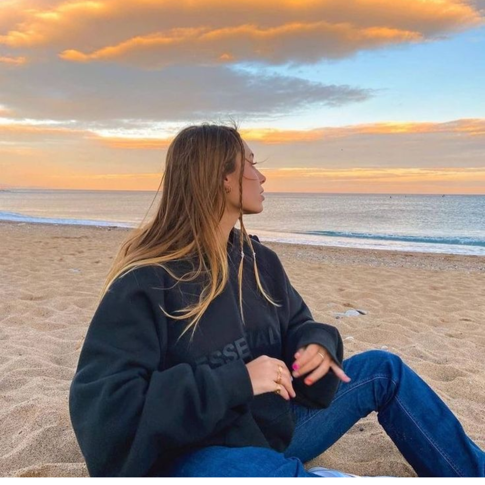 <em>Renata Flores</em>